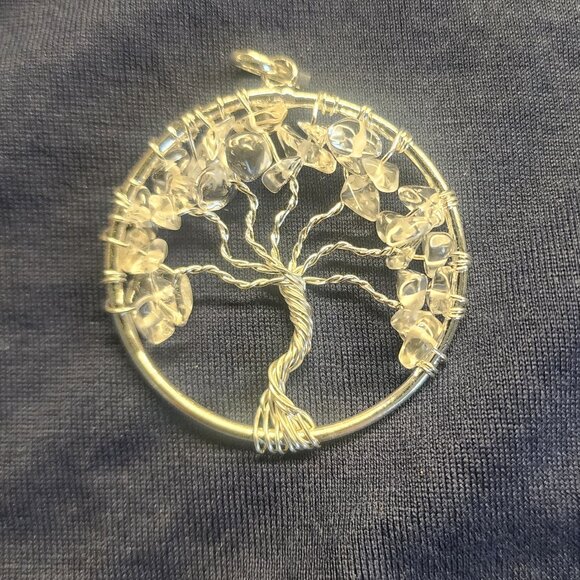 White quartz Tree of Life Pendant 1.5" diameter - silver tone wire and gemstone - Picture 2 of 3